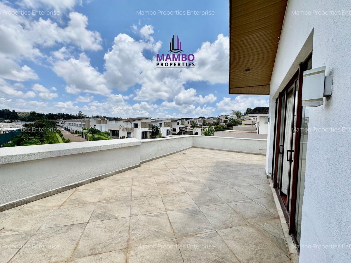 4 Bed Townhouse with En Suite at Runda - 2