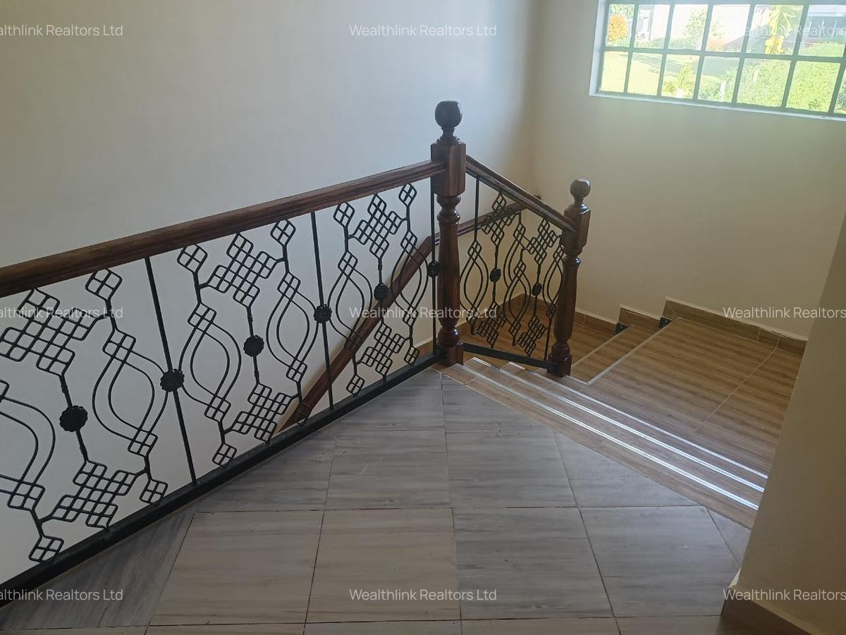 4 Bed Townhouse with En Suite at Muteero - 8