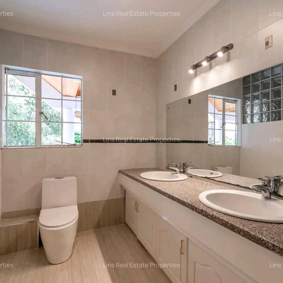 3 Bed Apartment with En Suite in Runda - 12