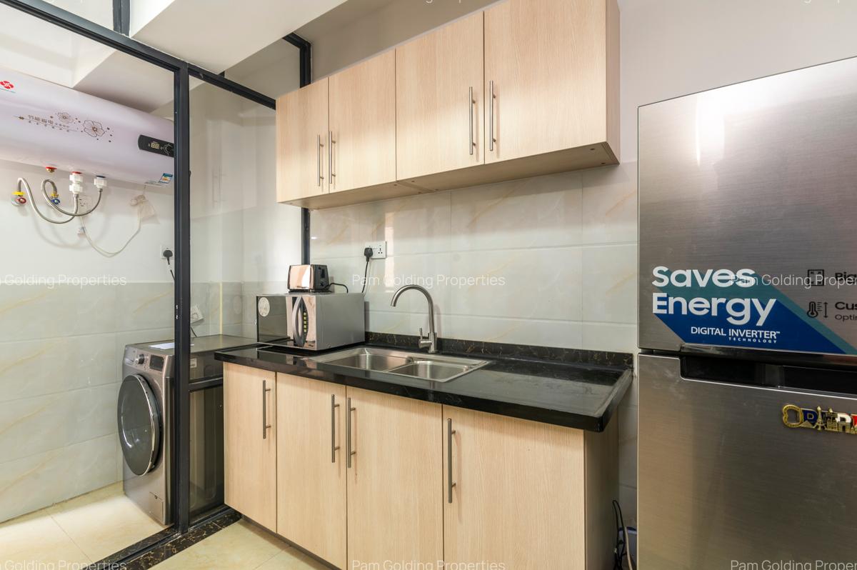 2 Bed Apartment with En Suite at Denis Prit - 9