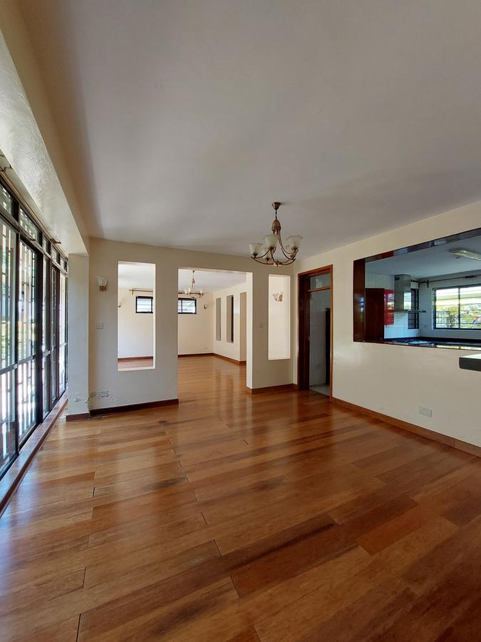 5 Bed Townhouse with En Suite in Lavington - 7