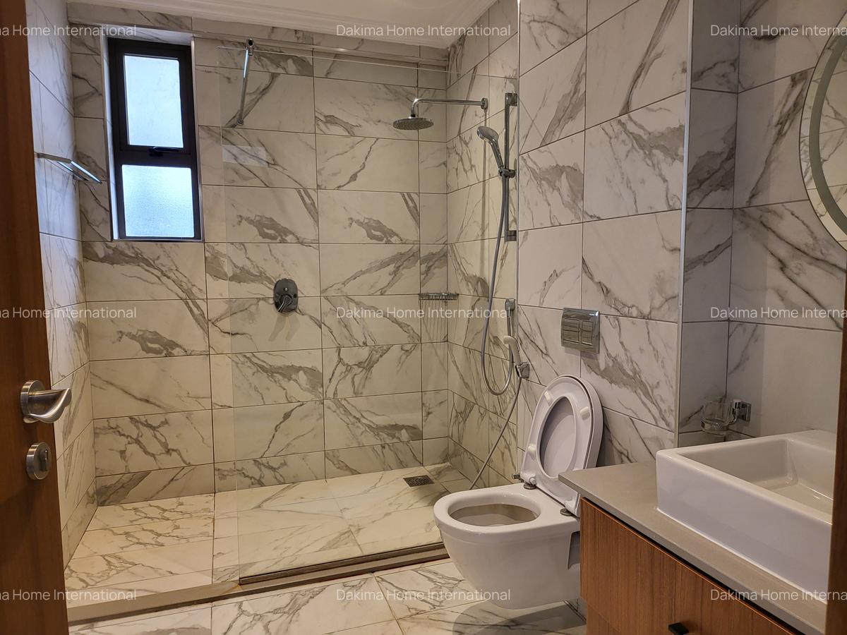 Furnished 2 Bed Apartment with En Suite in Rhapta Road - 5