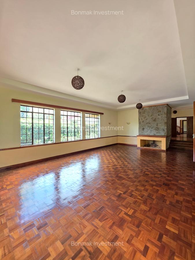 5 Bed House with En Suite at Old Runda. - 9