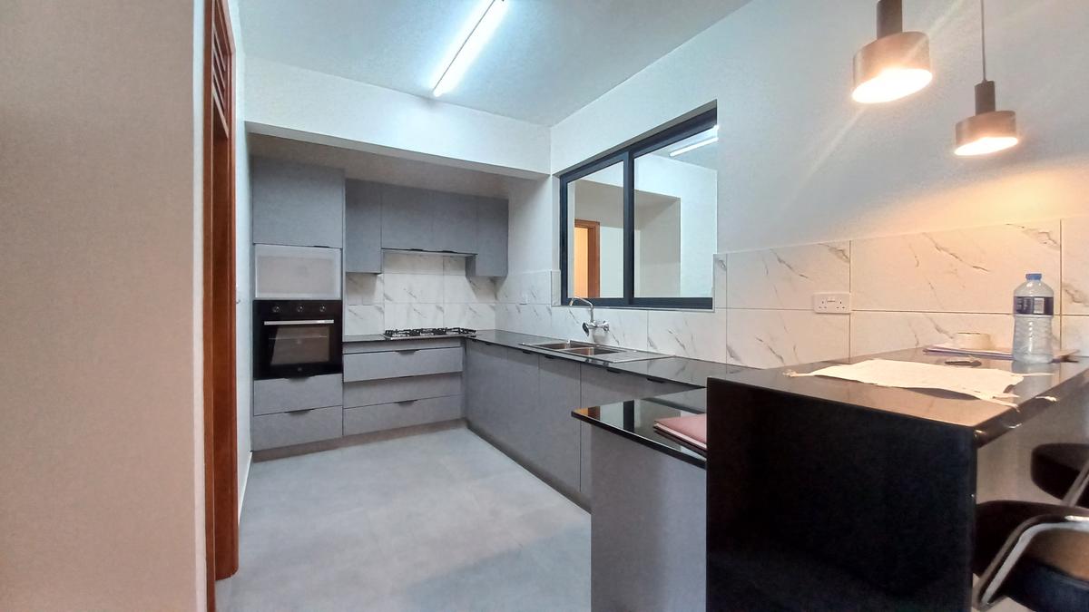 3 Bed Apartment with En Suite in Westlands Area - 2