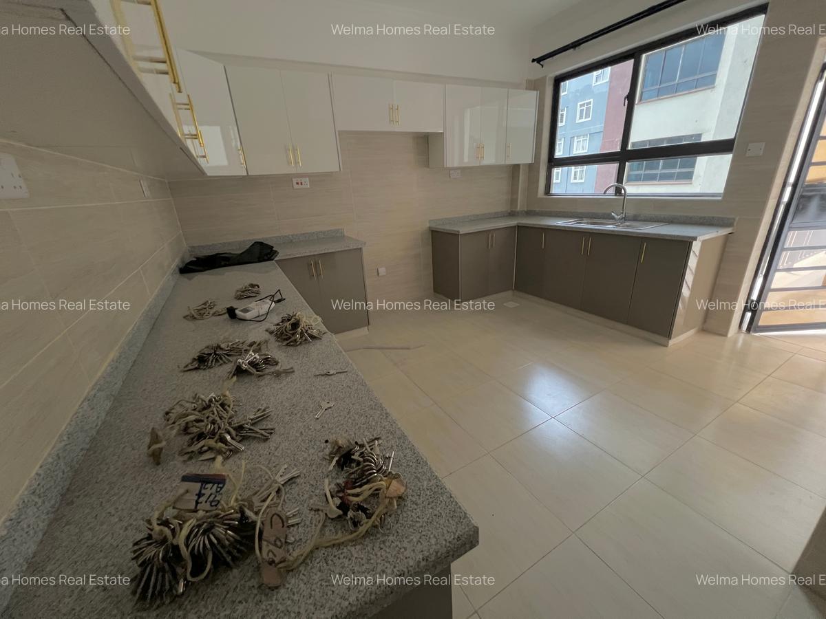 3 Bed Apartment with En Suite in Lavington - 4