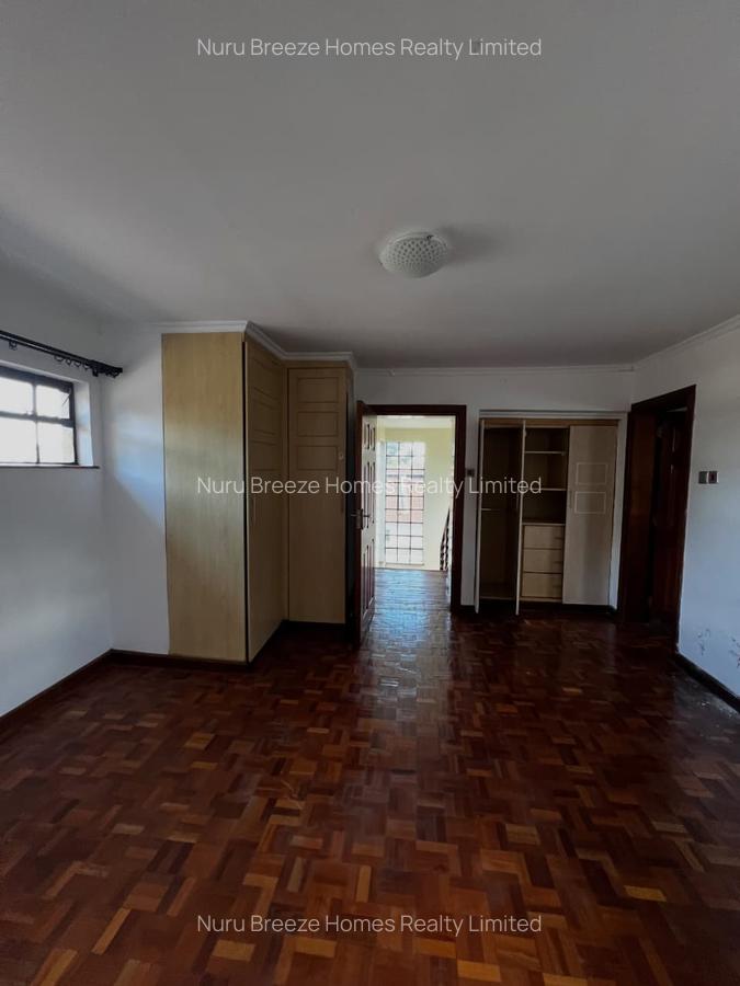 5 Bed Townhouse with En Suite in Lavington - 8