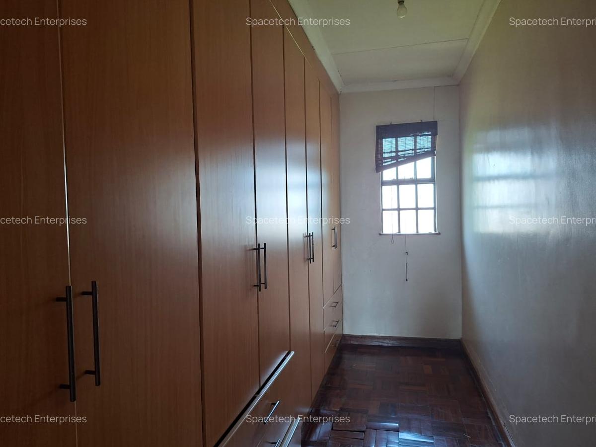 4 Bed Townhouse with En Suite in Runda - 5