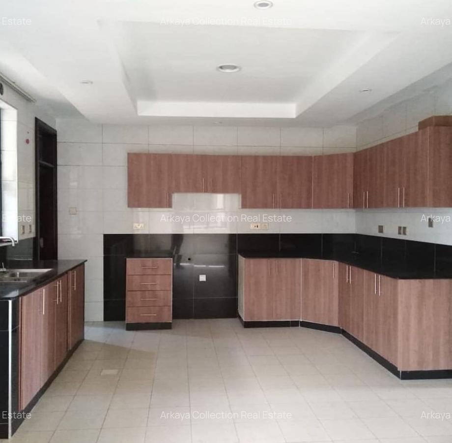 4 Bed Townhouse in Lavington - 3