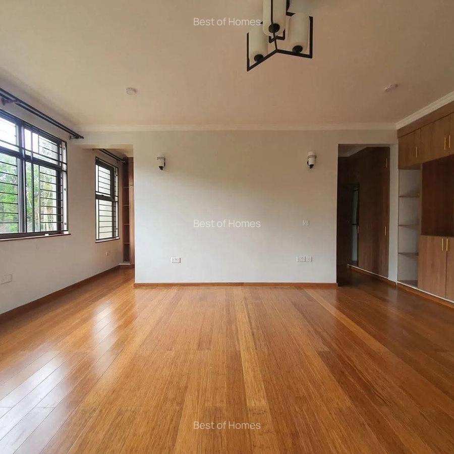5 Bed Townhouse with En Suite in Lavington - 5