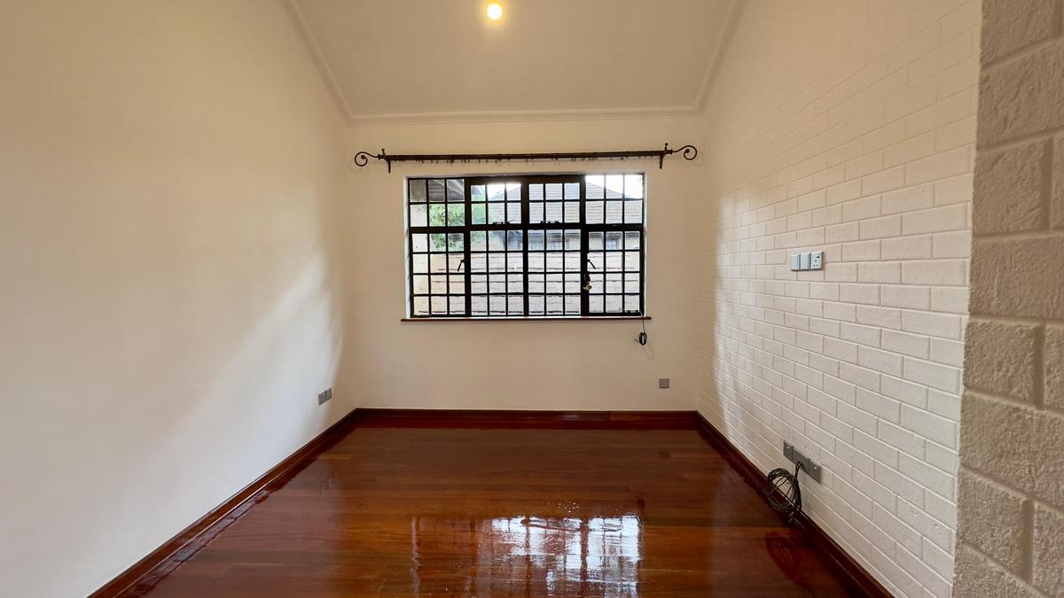 4 Bed Townhouse with En Suite at Peponi Road - 15