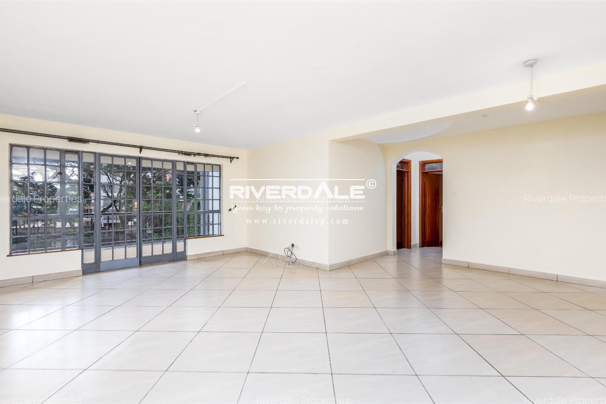 2 Bed Apartment with En Suite in Westlands Area - 1