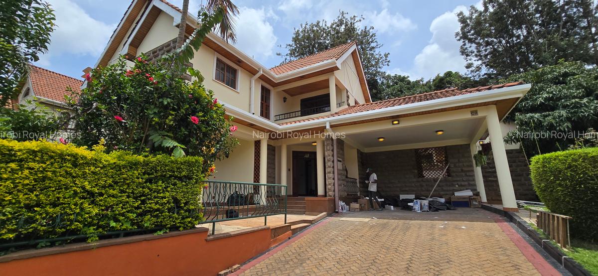 4 Bed Townhouse with En Suite at Lavington Green - 1