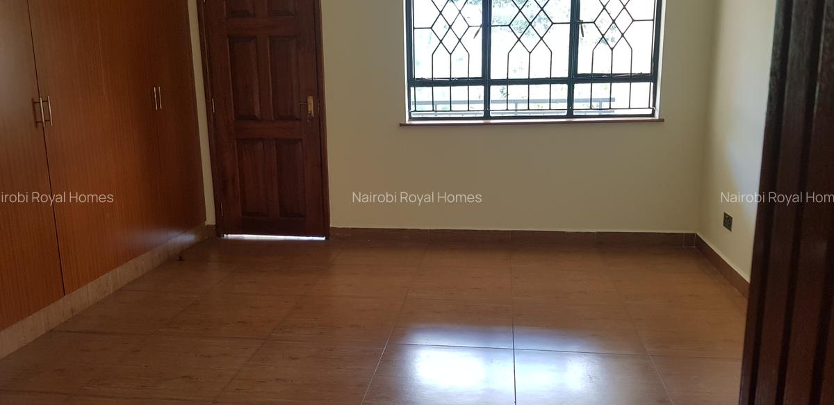 4 Bed Townhouse with En Suite at Ruaka Road - 17