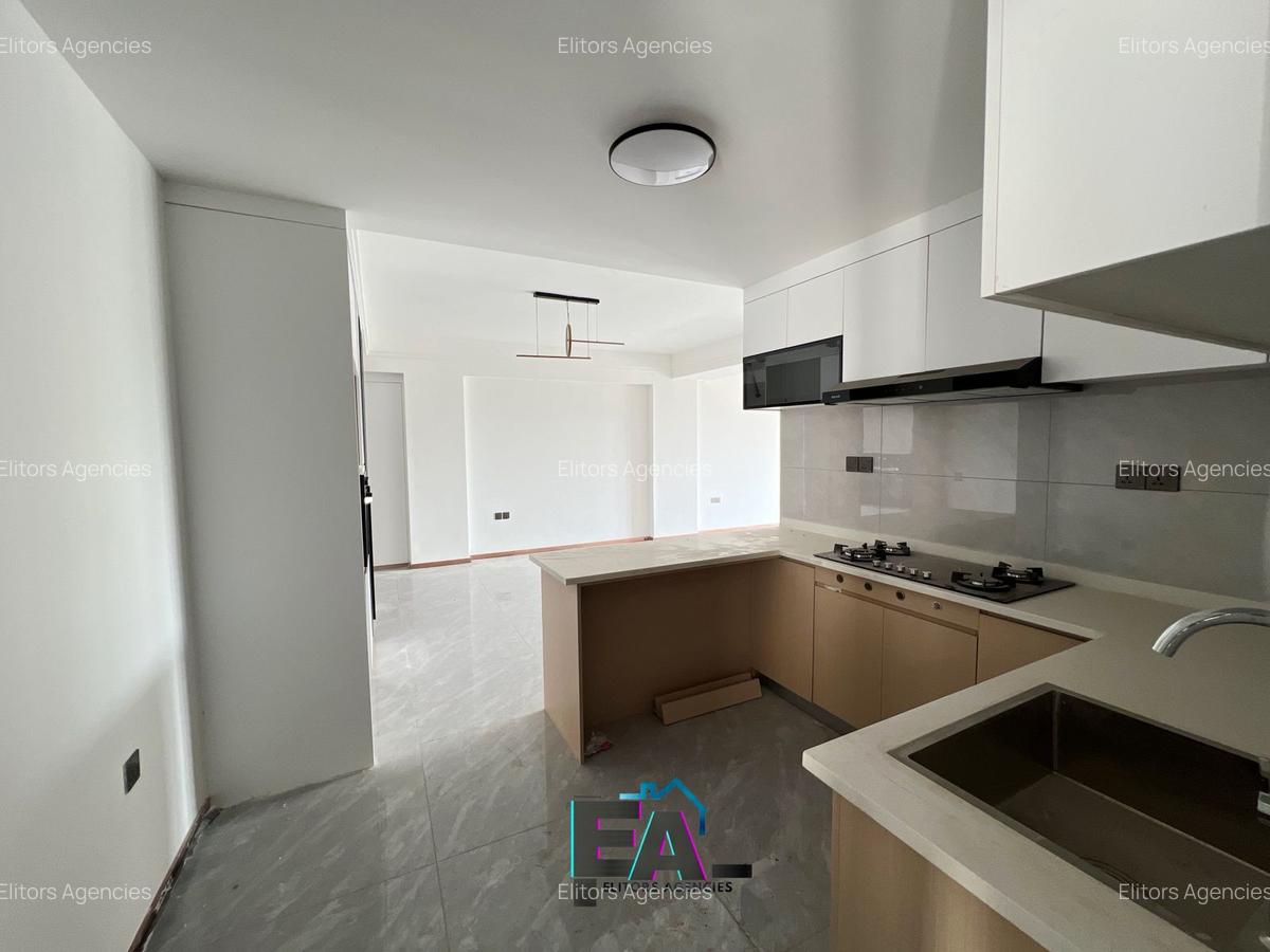 3 Bed Apartment with En Suite at Riverside Drive - 8