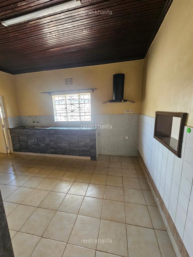 5 Bed Townhouse with En Suite in Mountain View - 7
