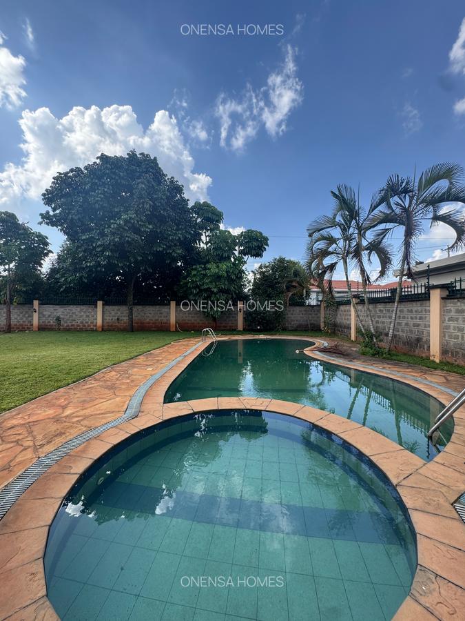 5 Bed House with En Suite in Runda - 5