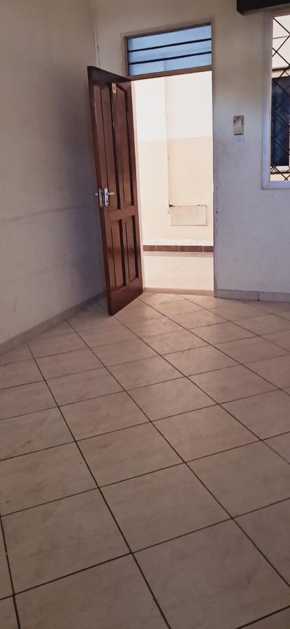 1 Bed Apartment in Bamburi - 3