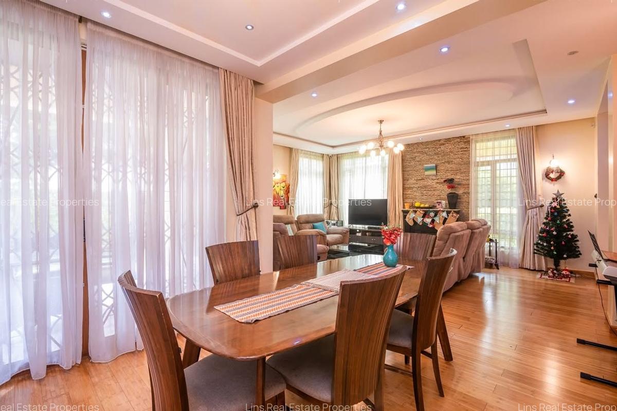 5 Bed Townhouse with En Suite in Lavington - 8