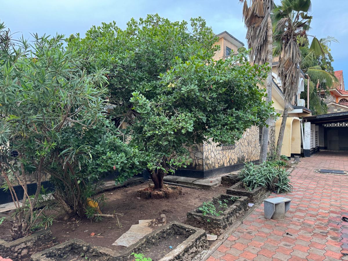 4 Bed House with En Suite in Shanzu - 19