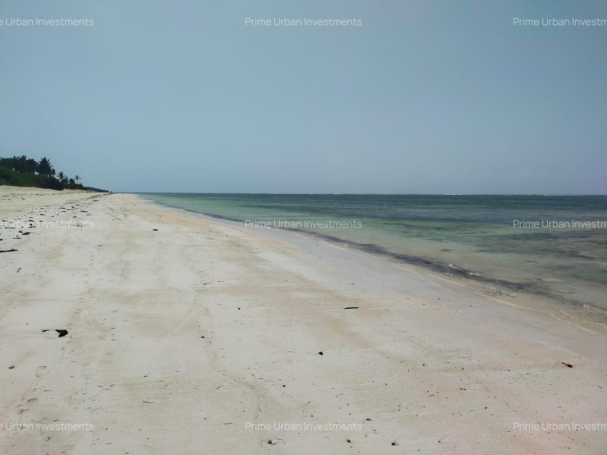 Land in Kikambala - 4