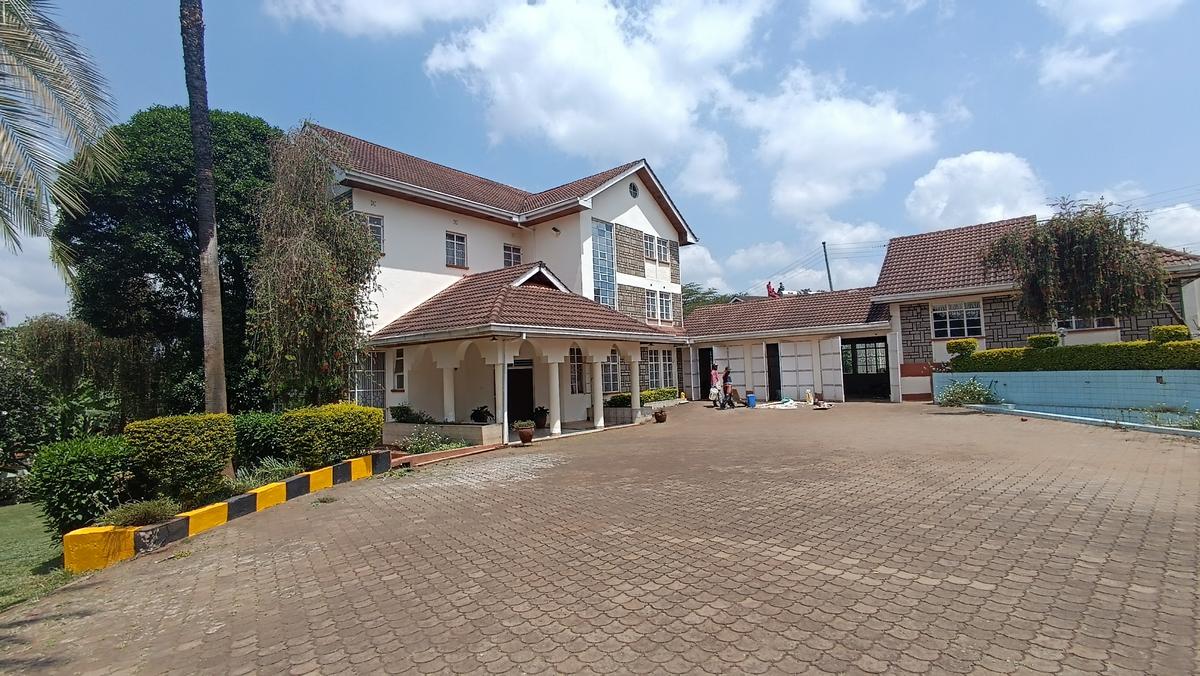 6 Bed House with En Suite in Runda - 6