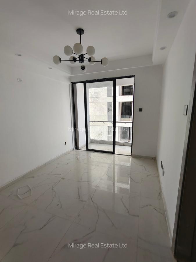 1 Bed Apartment with Gym in Kilimani - 6