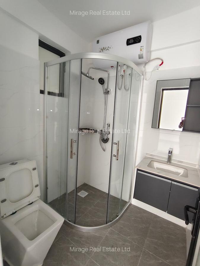 1 Bed Apartment with Staff Quarters in Kilimani - 6