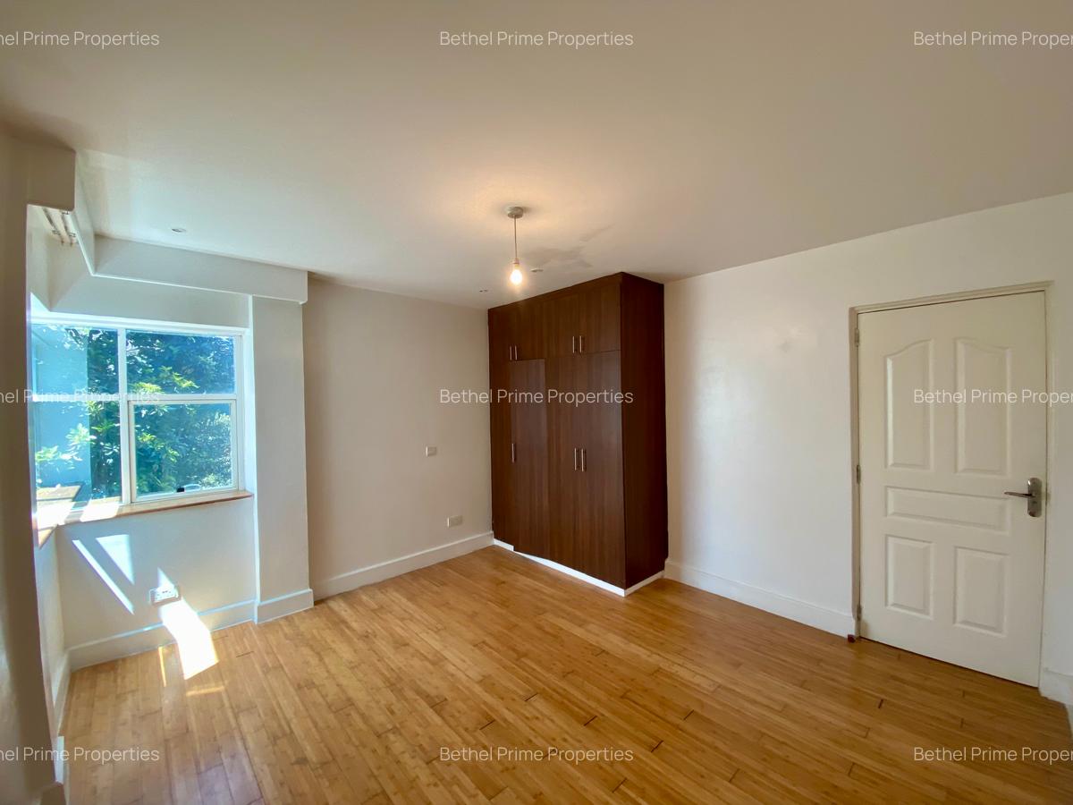 1 Bed Apartment with En Suite in Rhapta Road - 3