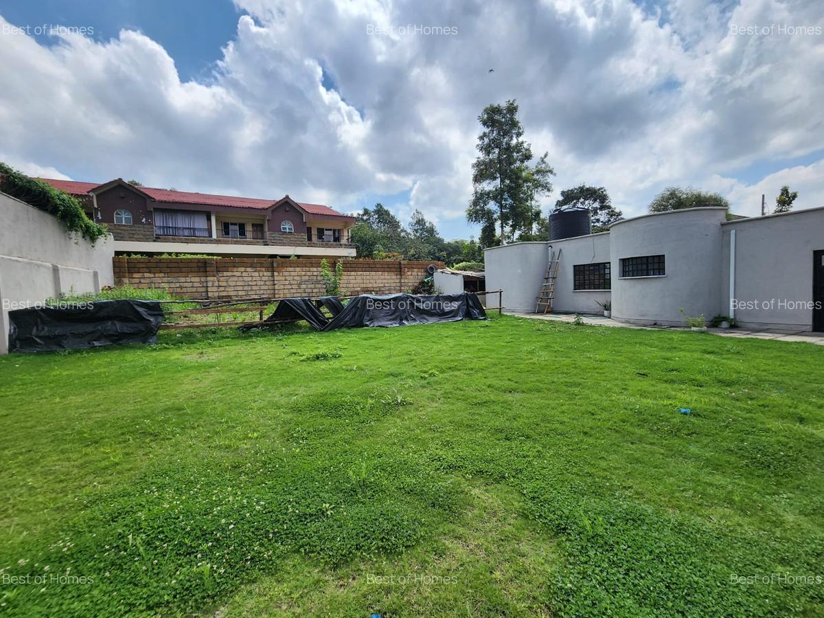 1 Bed House with En Suite in Lavington - 10