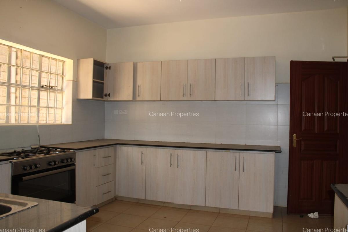 6 Bed Townhouse with Staff Quarters in Lavington - 11