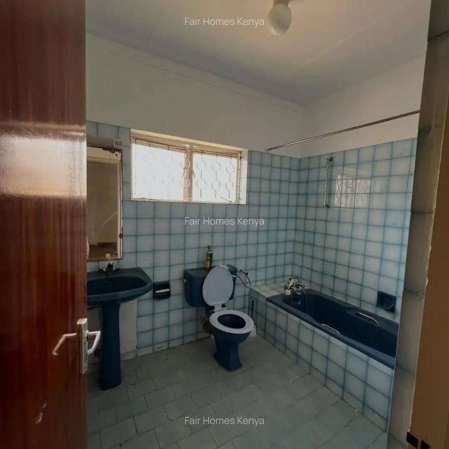 4 Bed Townhouse with En Suite at James Gichuru - 4