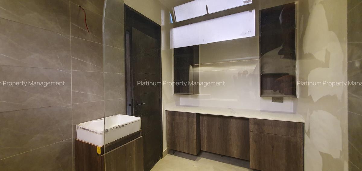 3 Bed House with En Suite at United Nations Avenue - 16