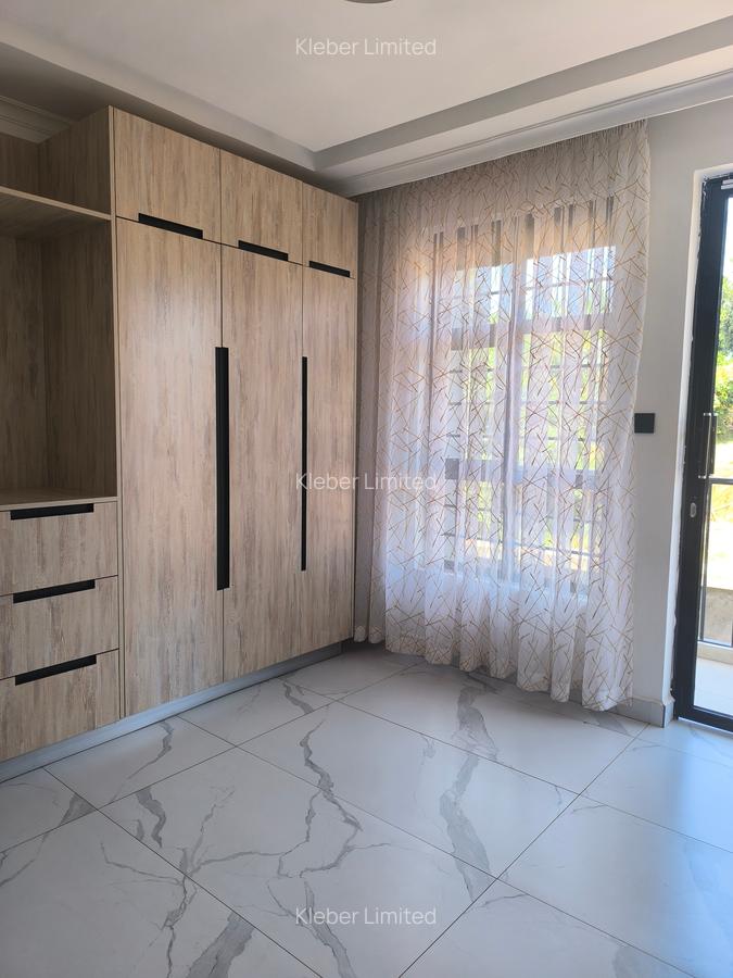 4 Bed Villa with En Suite at Muhuri Road Off Waiyaki Way - 17