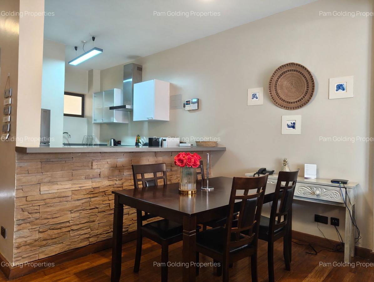 1 Bed Apartment with En Suite in Lavington - 6