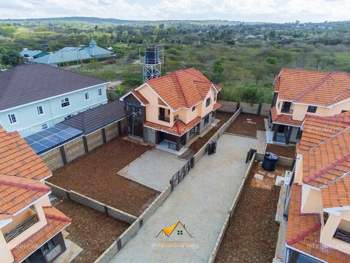 4 Bed Villa with En Suite at Rimpa - 4