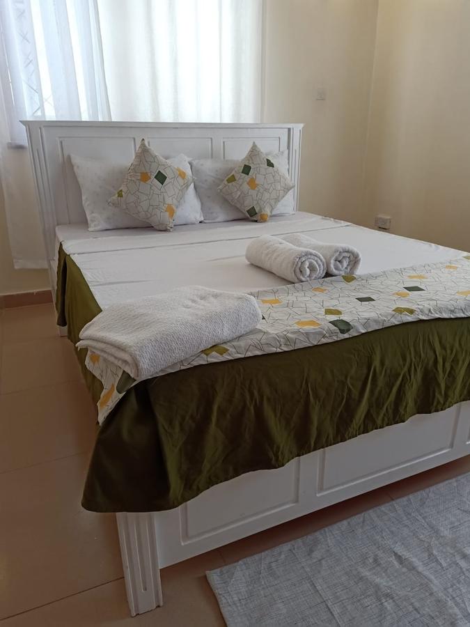 Serviced 3 Bed Apartment with En Suite at 2Nd Avenue Nyali - 4