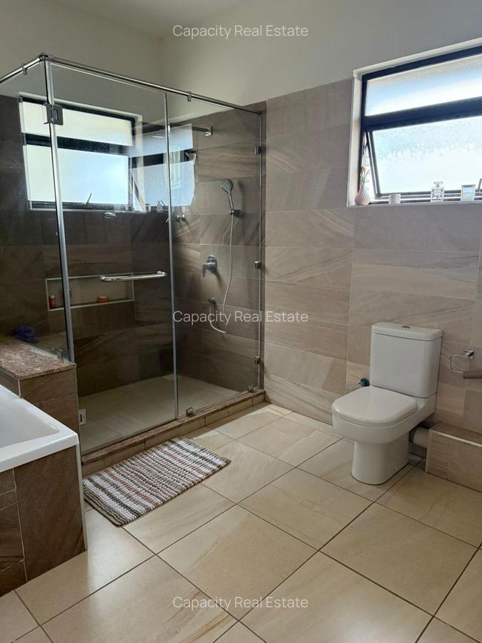 3 Bed Apartment with En Suite in General Mathenge - 16