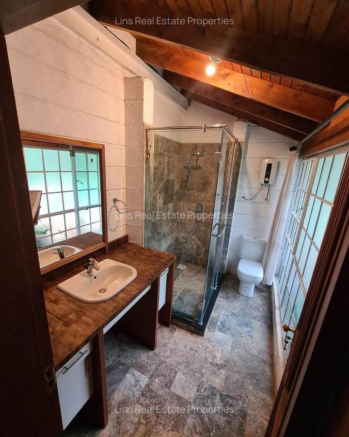 3 Bed House with En Suite in Gigiri - 9