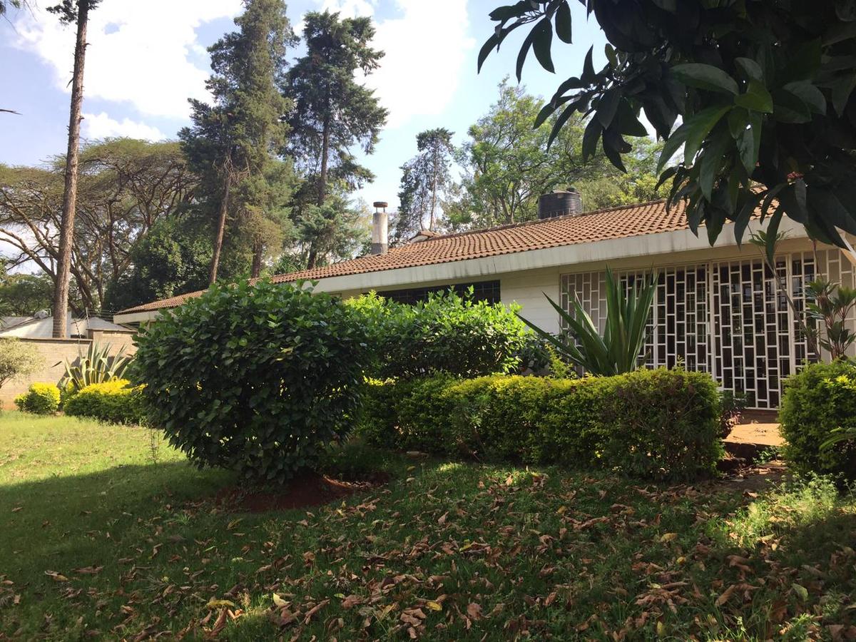 4 Bed House with En Suite at Runda - 1