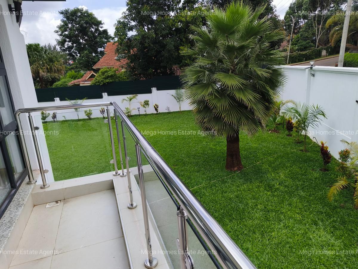7 Bed House with En Suite in Runda - 20