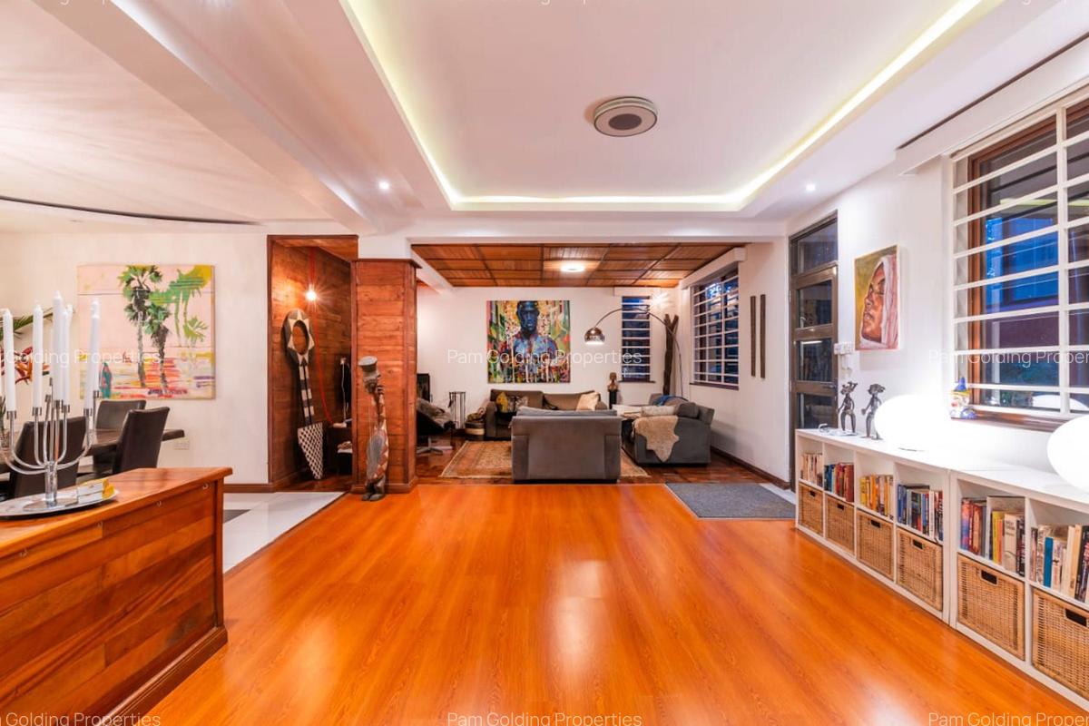 6 Bed House with Swimming Pool in Runda - 12