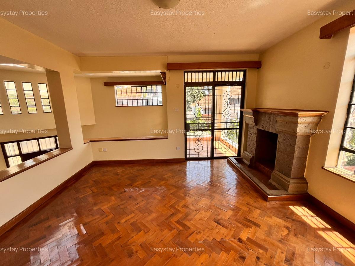 4 Bed Townhouse with Garden in Spring Valley - 10