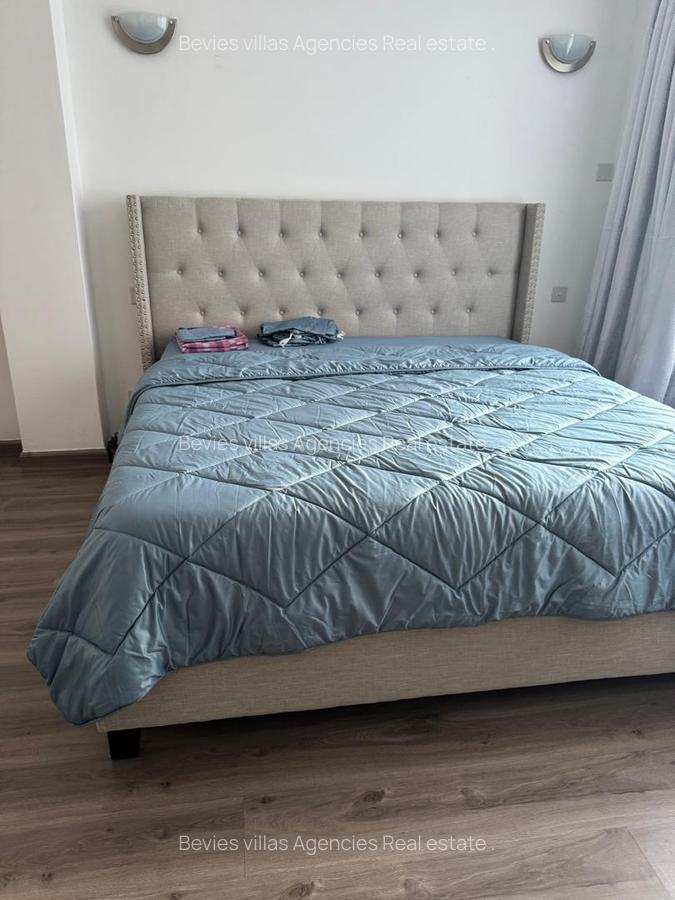 2 Bed Apartment with En Suite at Parklands - 4