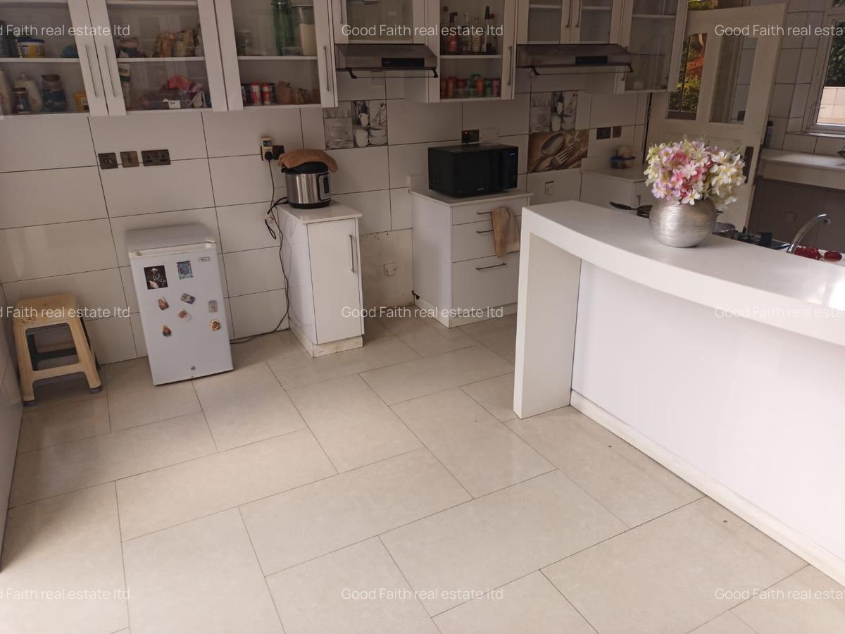 6 Bed House with En Suite in Muthaiga - 9