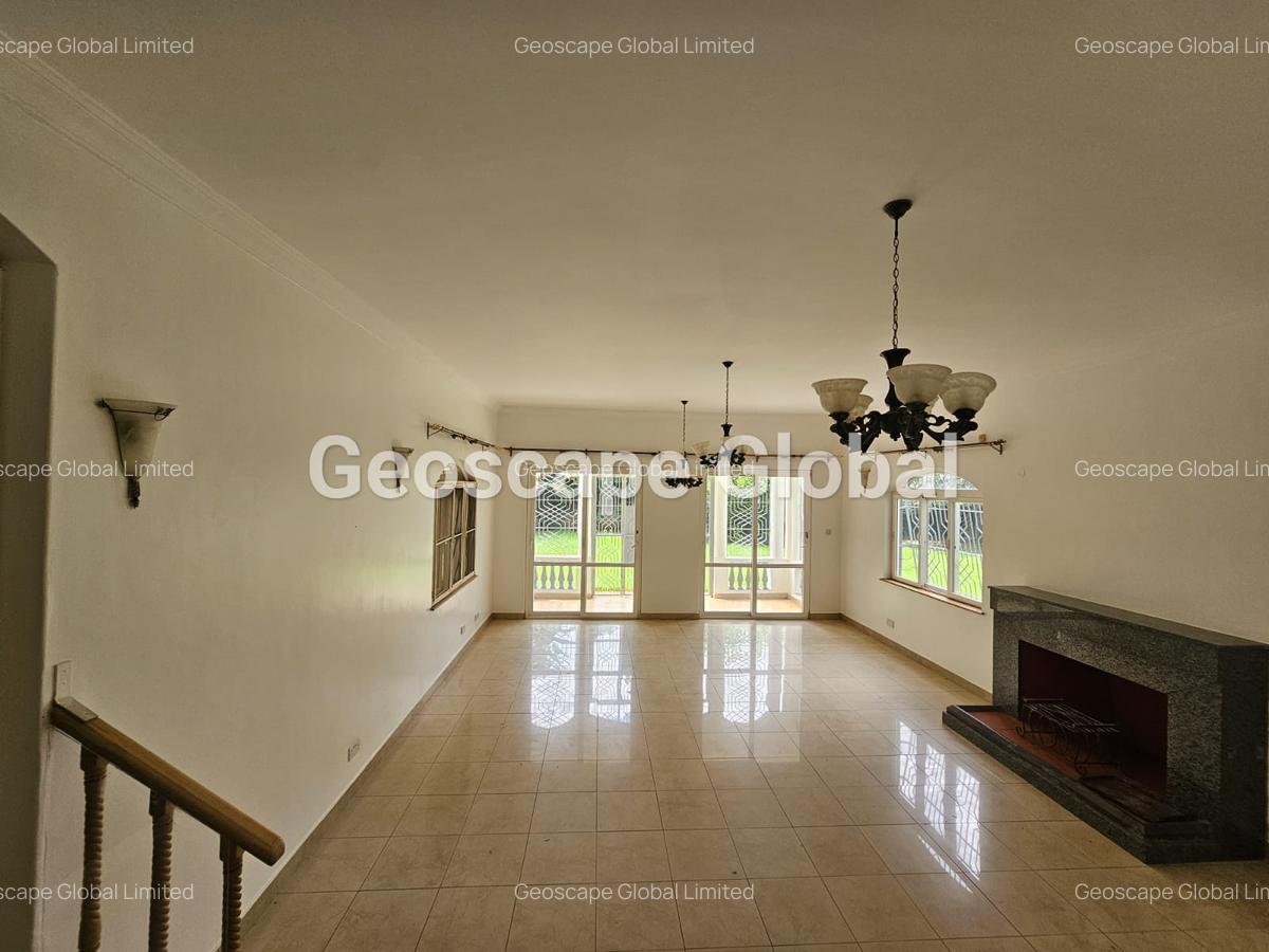 5 Bed House with En Suite in Runda - 4