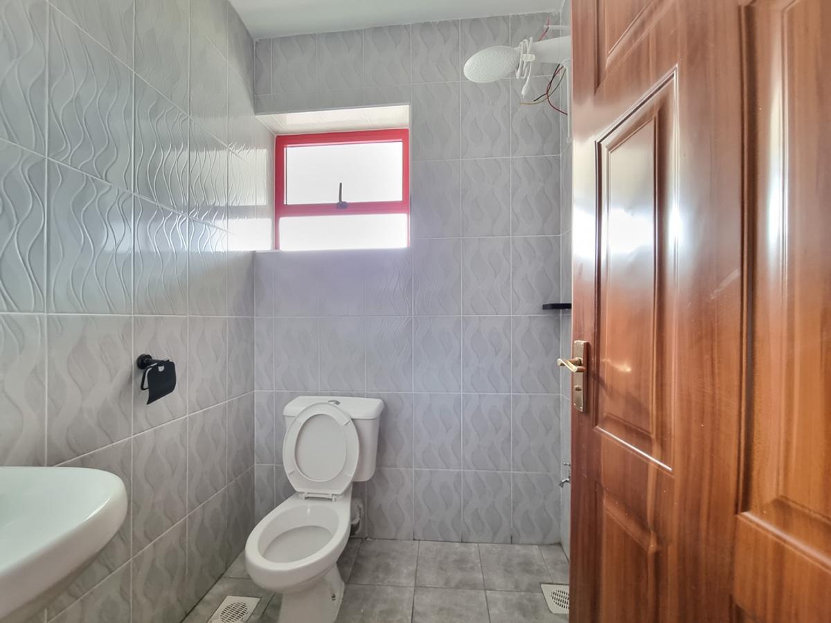 2 Bed Apartment with En Suite at Zambezi - 7