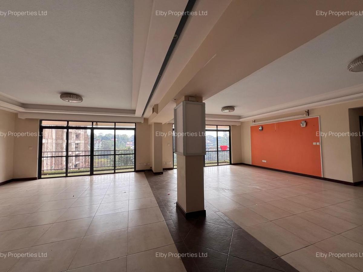 Serviced 6 Bed Apartment with En Suite in Parklands - 3