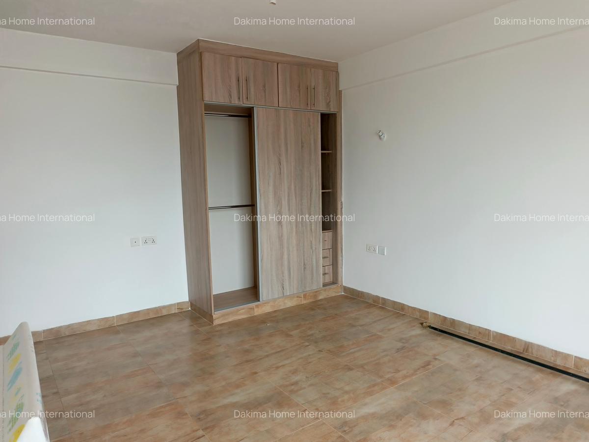 4 Bed Apartment with En Suite in Spring Valley - 8