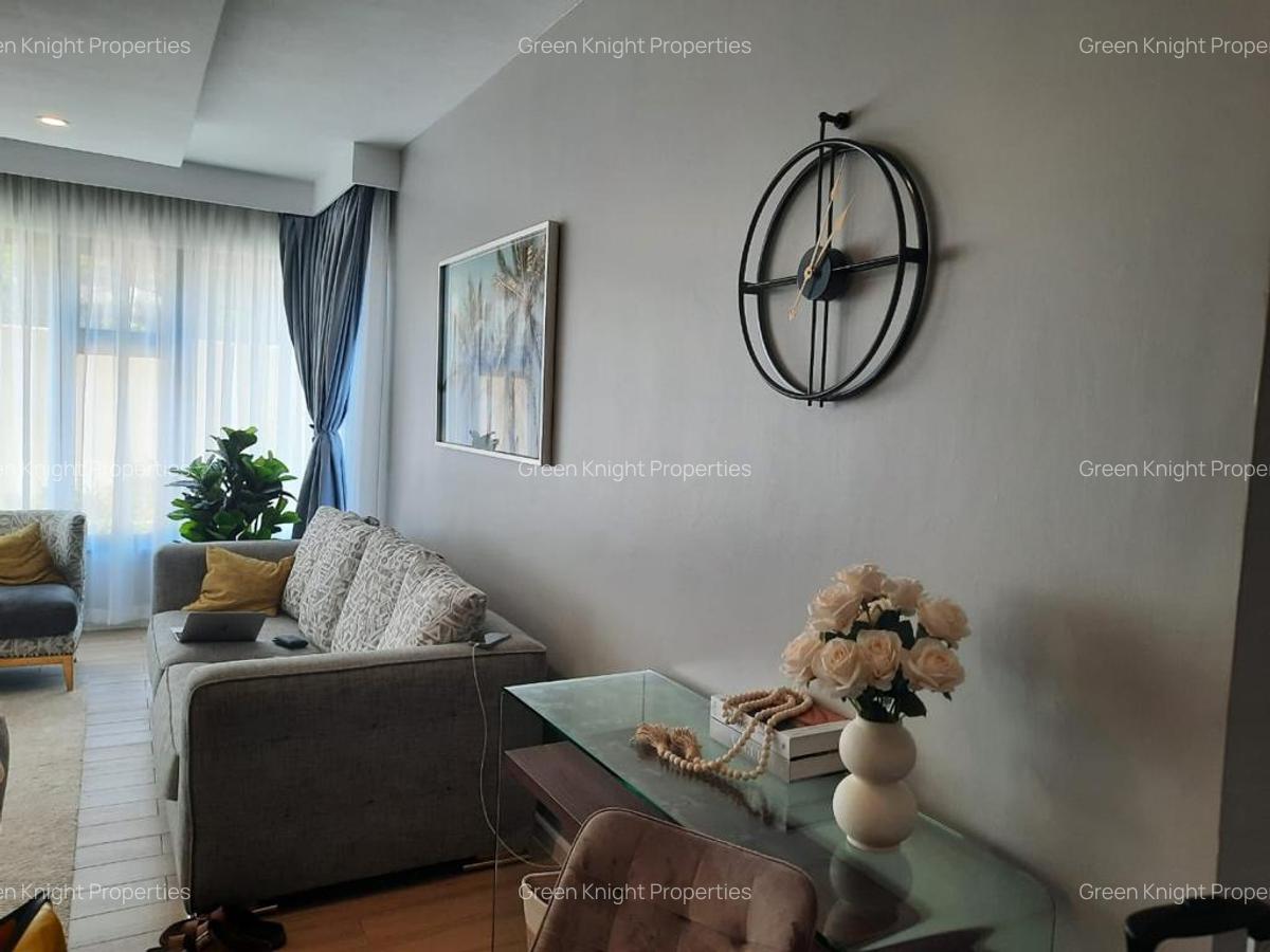 Serviced 2 Bed Apartment with En Suite in Lavington - 16