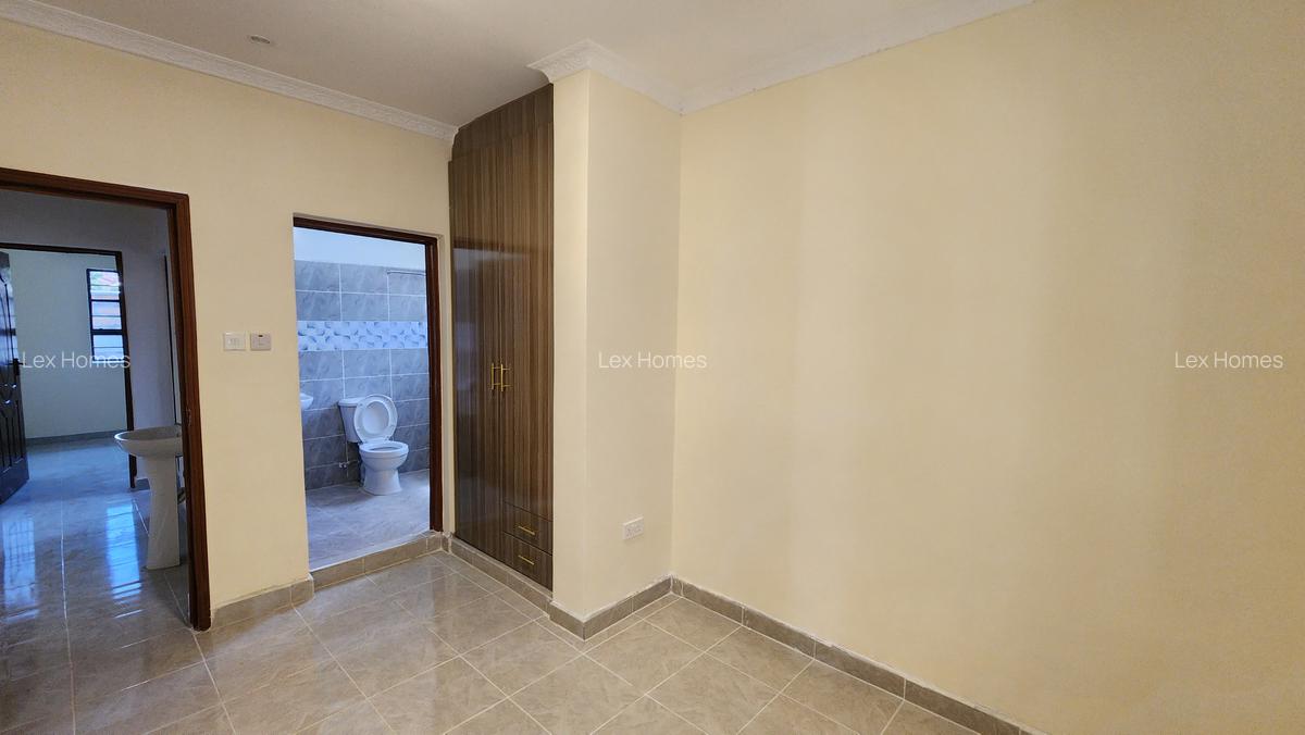 3 Bed House with En Suite at Rimpa Road - 13